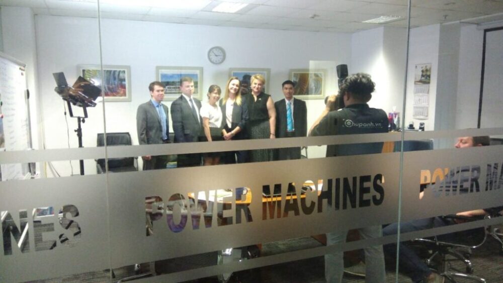 chup anh hau truong cong ty Nga (1)